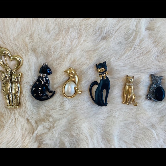 Jewelry - VINTAGE KITTY CAT PINS